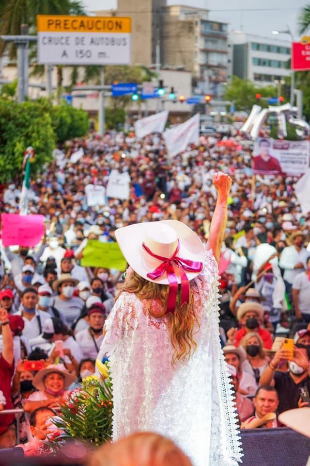 “Evelyn gobernadora, Evelyn gobernadora”, retumba en Acapulco por la mujer que hará historia en Guerrero