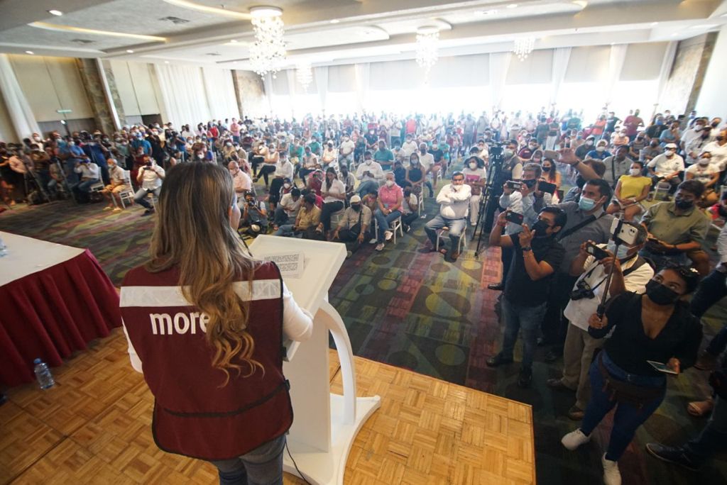 Recibe Evelyn Salgado Pineda adhesión del candidato del partido Fuerza por México, Manuel Negrete Arias