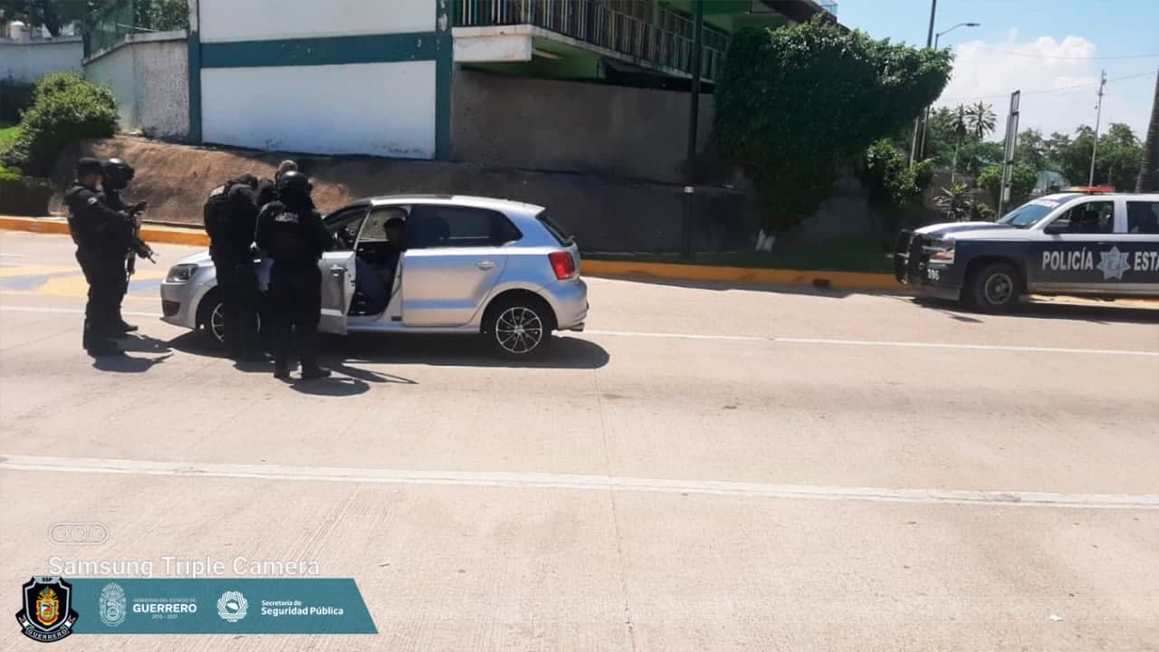 Recupera la Policía Estatal un vehículo con reporte de robo en el municipio de Acapulco