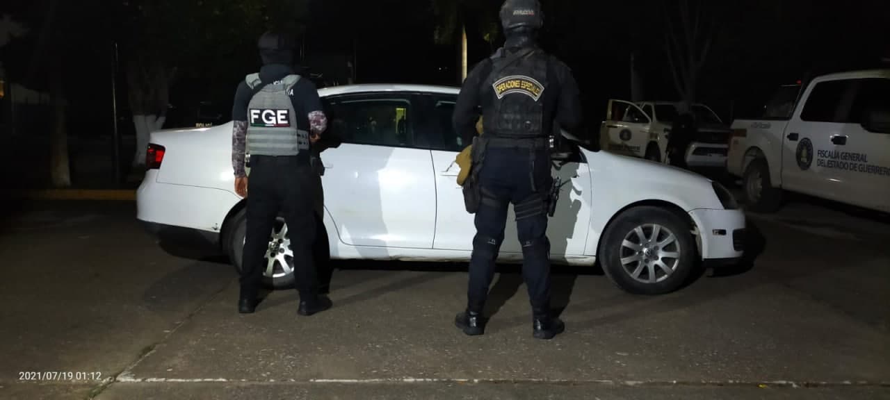 Recupera Grupo “Jaguar de la Policía Estatal y la FGE un vehículo en Iguala de la Independencia