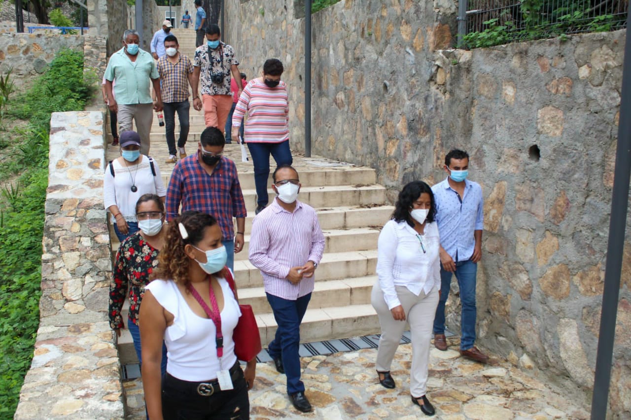 Supervisan Abelina López y Sedatu, obras y rehabilitaciones en Acapulco