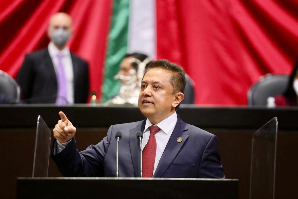 Defiende en tribuna Pablo Amílcar Sandoval nueva Ley para regular Juicio Político y combatir la impunidad