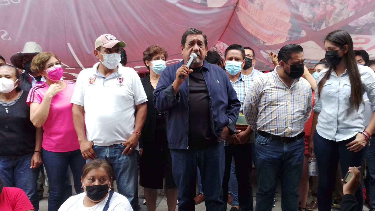 Interviene Félix Salgado en favor de los trabajadores del ayuntamiento de Chilpancingo