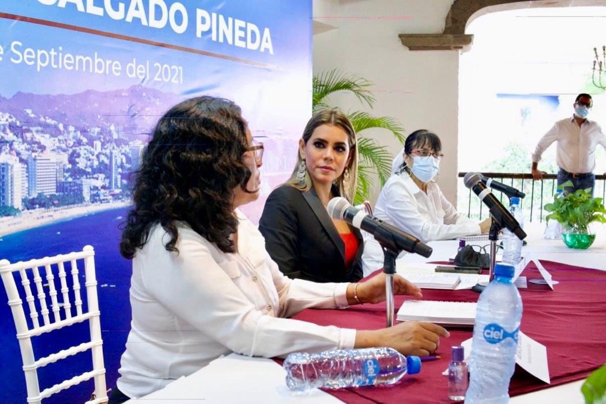 Refrenda Evelyn Salgado Pineda el compromiso de sumar esfuerzos por Acapulco