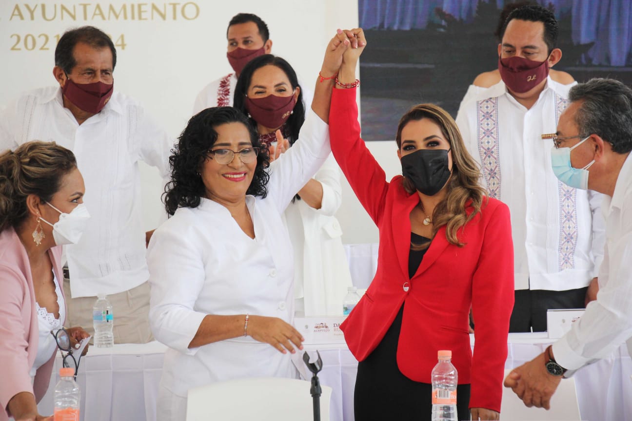 “Se acabaron los moches, no voy a regalar el dinero de los acapulqueños”, dice Abelina López Rodríguez