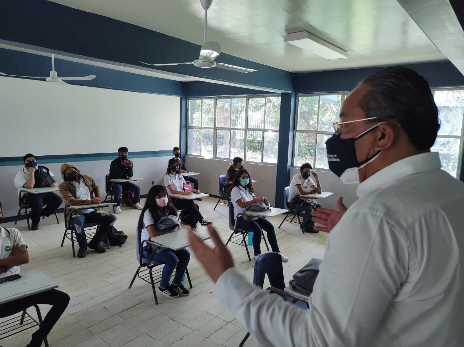 En Cobach regresa el 84% de planteles a las aulas presenciales