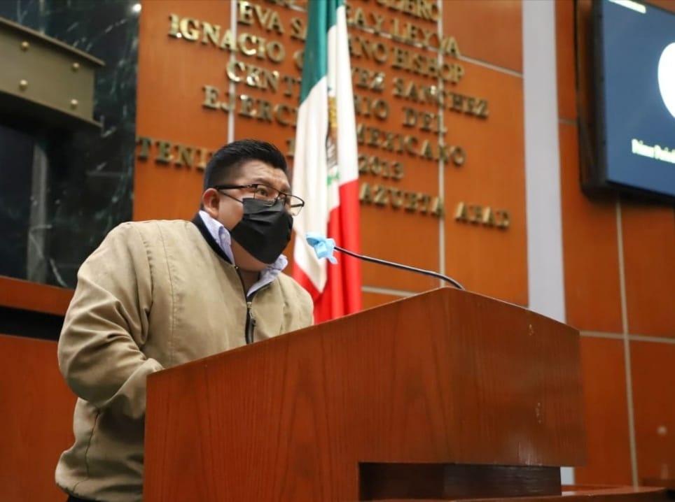 Ni amigos, ni compadrazgos para la designación del nuevo fiscal, exige Masedonio Mendoza