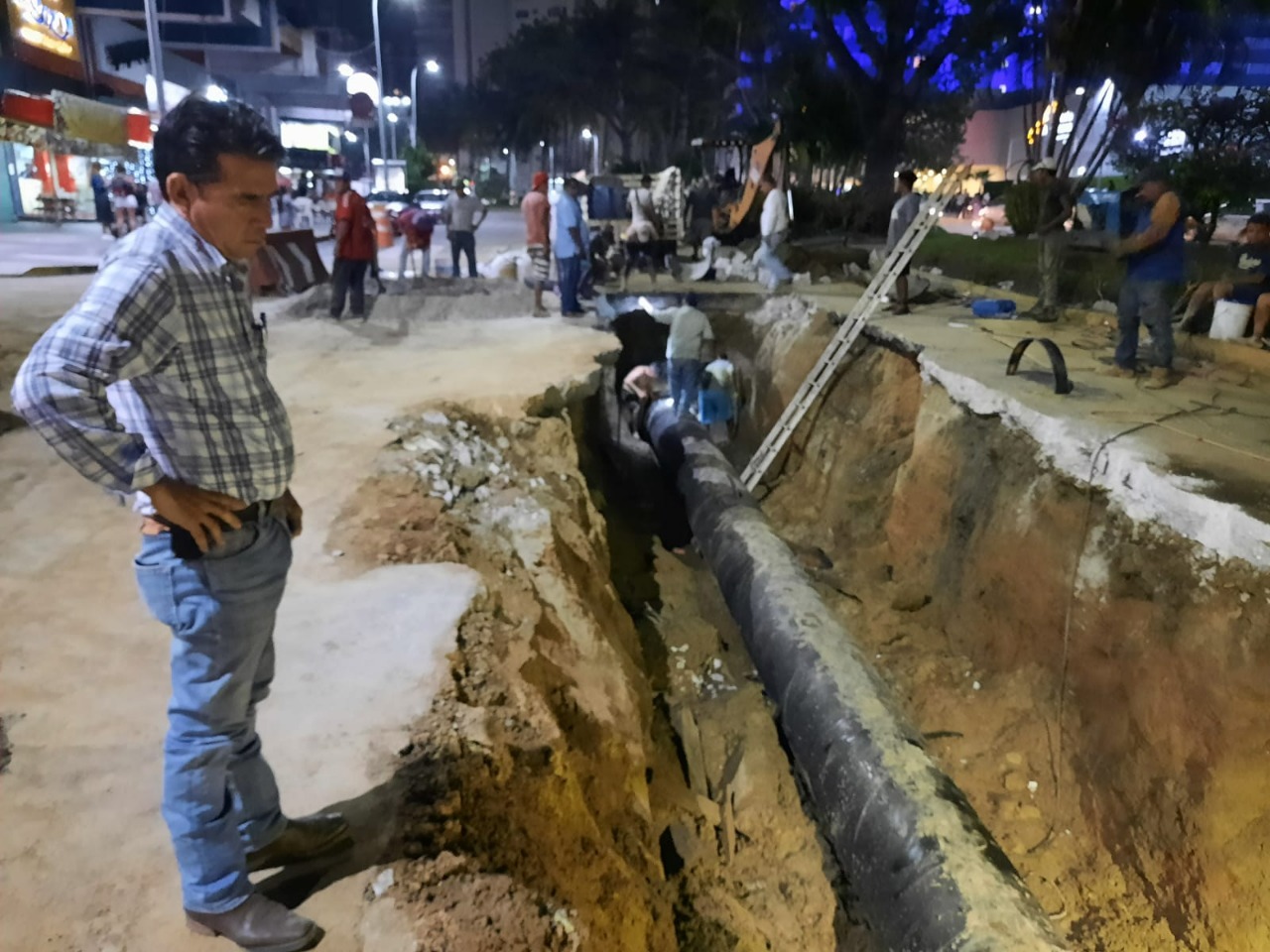 Concluye CAPAMA sustitución de tubería de aguas residuales en la costera Miguel Alemán