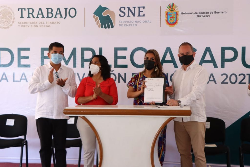 Inaugura Evelyn Salgado la Feria del Empleo en Acapulco donde se ofertan más de 300 vacantes