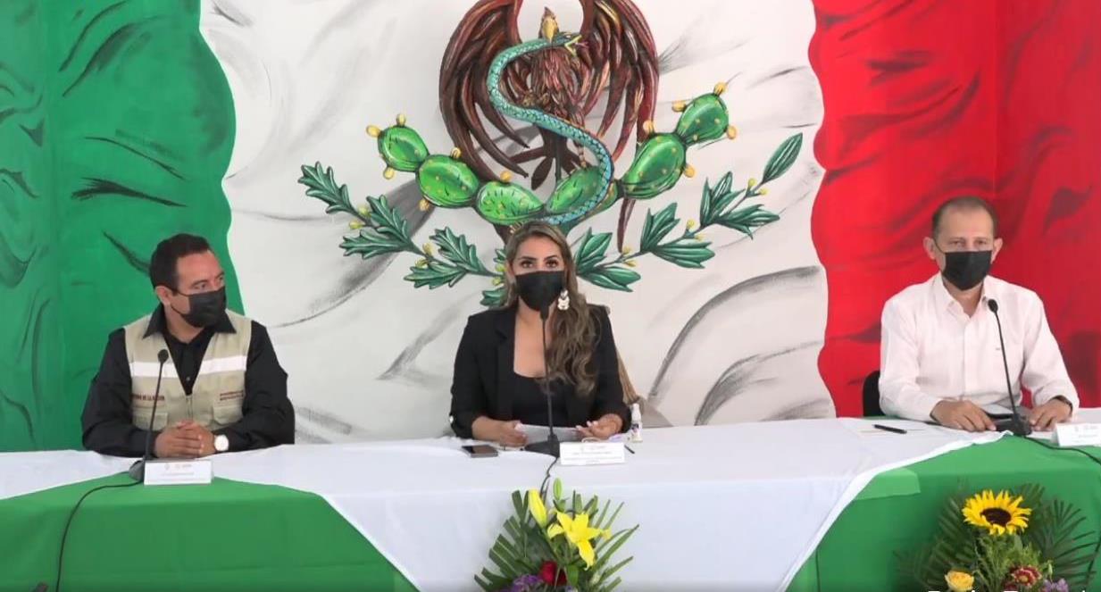 Soy muy respetuosa de los símbolos patrios, dice gobernadora de Guerrero sobre modificación de escudo de la bandera de México