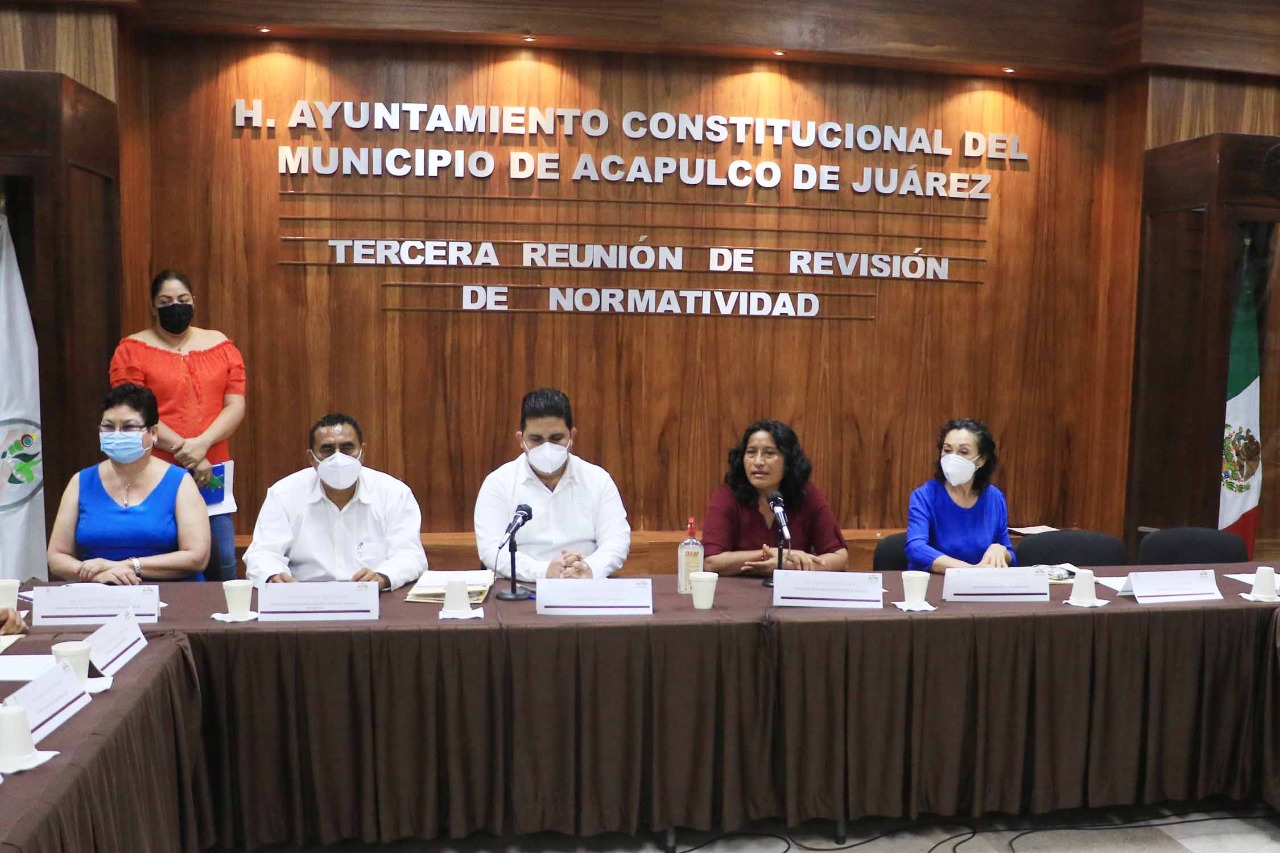 Encabeza Abelina López tercera reunión de revisión de normatividad