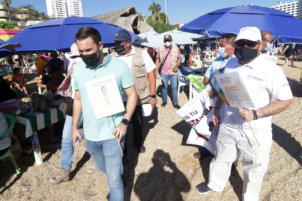 Recorre Gobierno Municipal playas del puerto