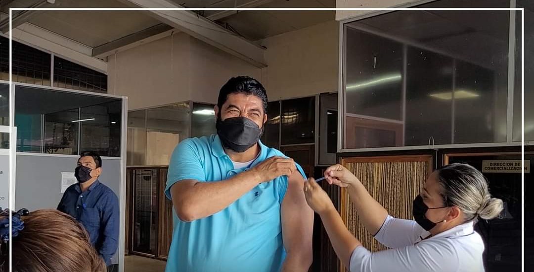 Vacunan contra la influenza a 200 trabajadores de la Promotora de Playa