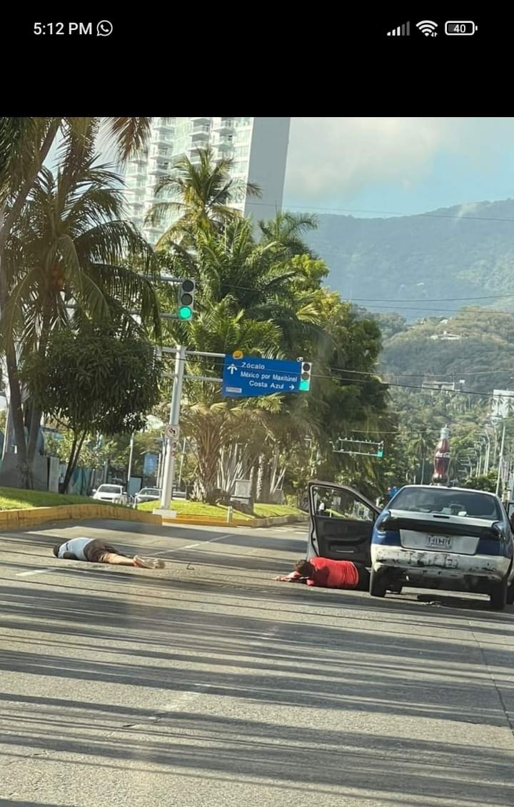 Sujetos armados matan a taxista y dejan un herido sobre la Costera de Acapulco