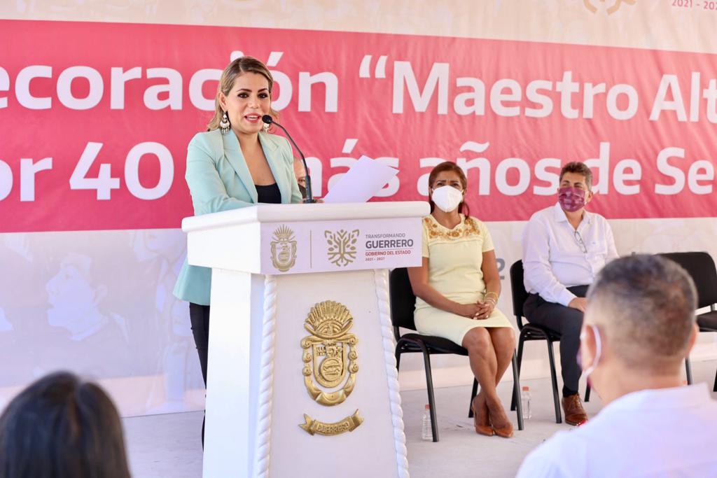 Gobernadora de Guerrero va por la transformación del estado