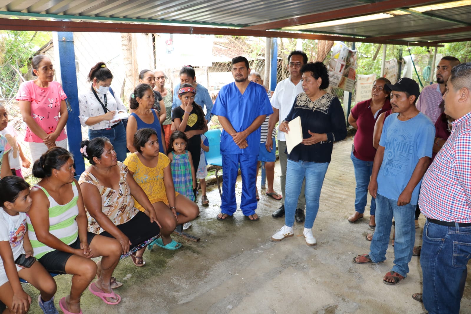 Supervisa la secretaria de Salud abasto de medicamento en Coyuca de Benítez