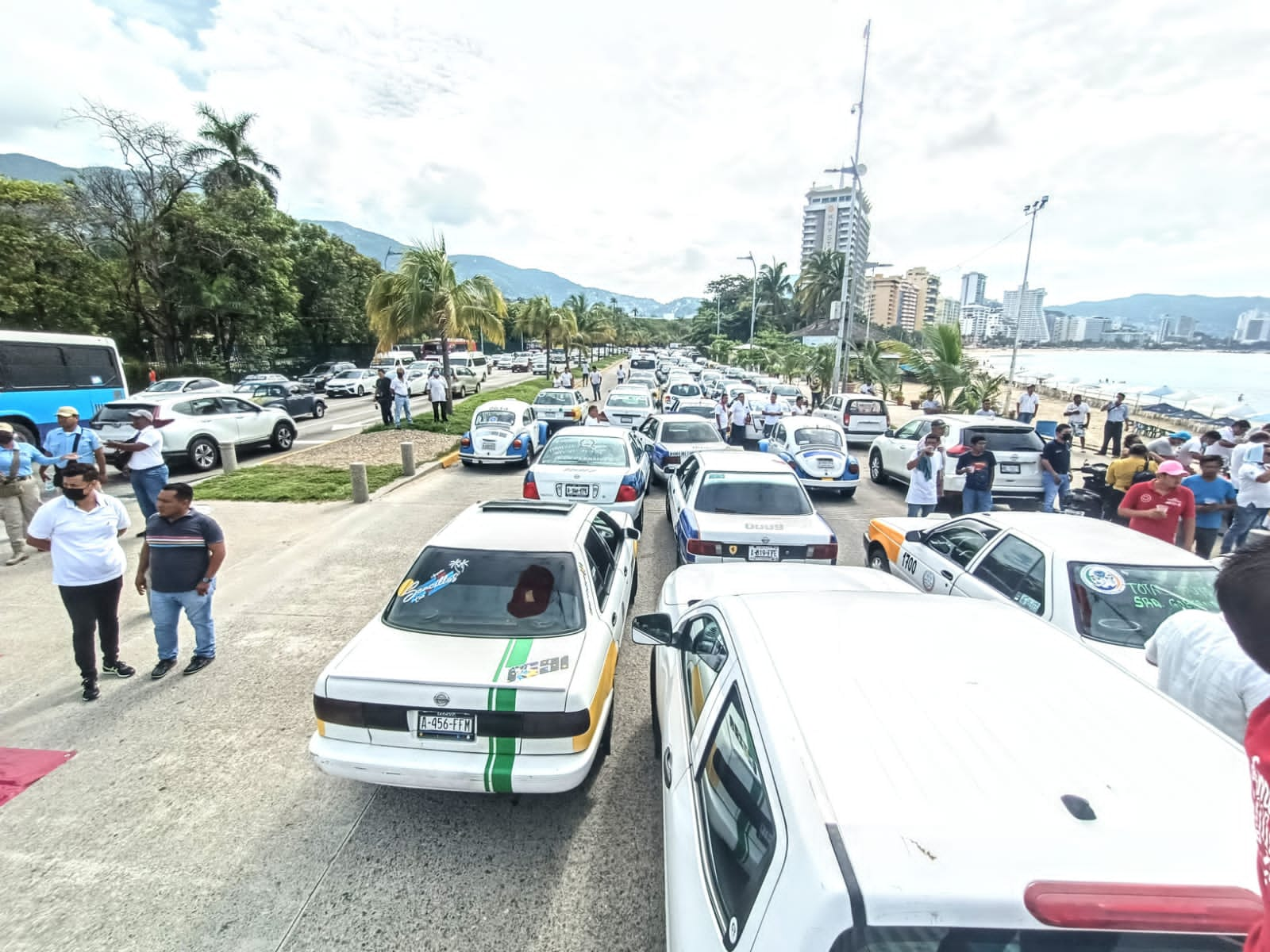 Transportistas se suman a las acciones de control y seguridad para mejorar el servicio