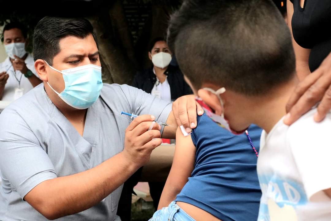 Sólo se vacunó a 55 mil niños contra Covid-19 en Guerrero