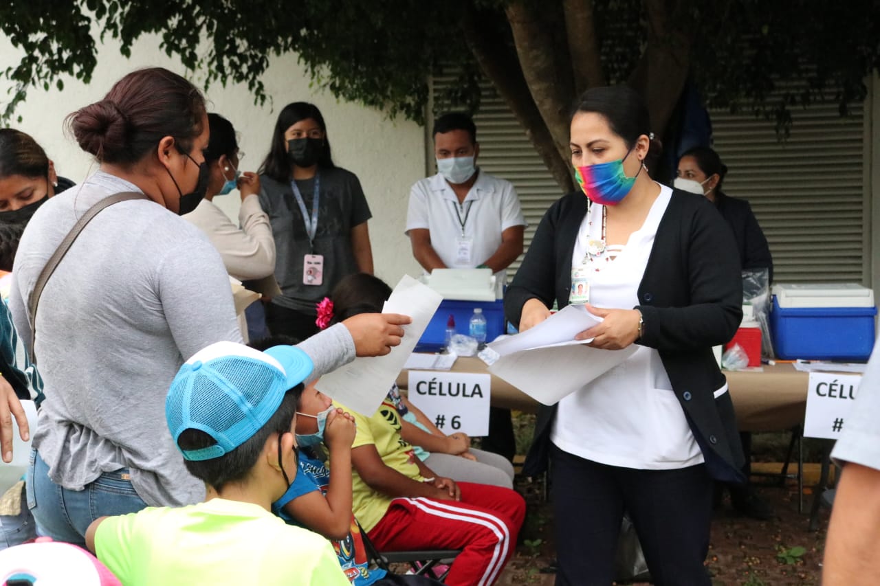 Con retraso aplican vacuna  a menores de edad en Chilpancingo