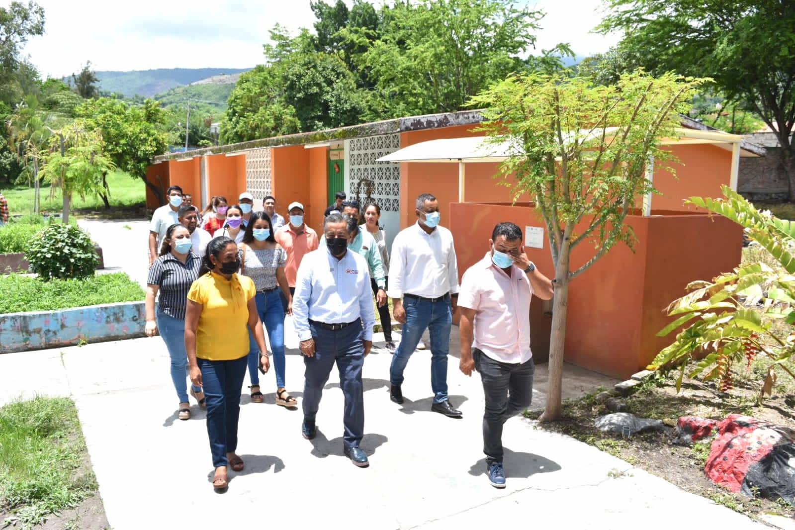 Más de 6 mdp invierte el gobierno del estado en escuelas de Leonardo Bravo Más de 6 mdp invierte el gobierno del estado en escuelas de Leonardo Bravo