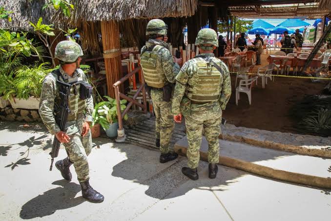Pobladores de La Venta impiden a Ejército y Guardía Nacional seguir con operativos