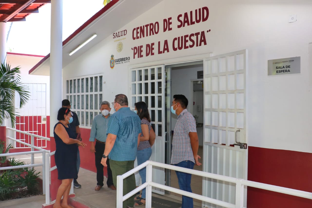 Recorre la secretaria de Salud  unidades médicas en la zona turística de Acapulco