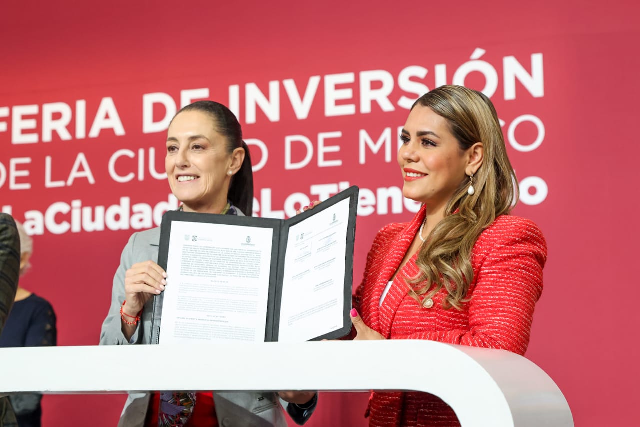 Evelyn Salgado y Claudia Sheinbaum firman convenio en materia de digitalización de trámites burocráticos