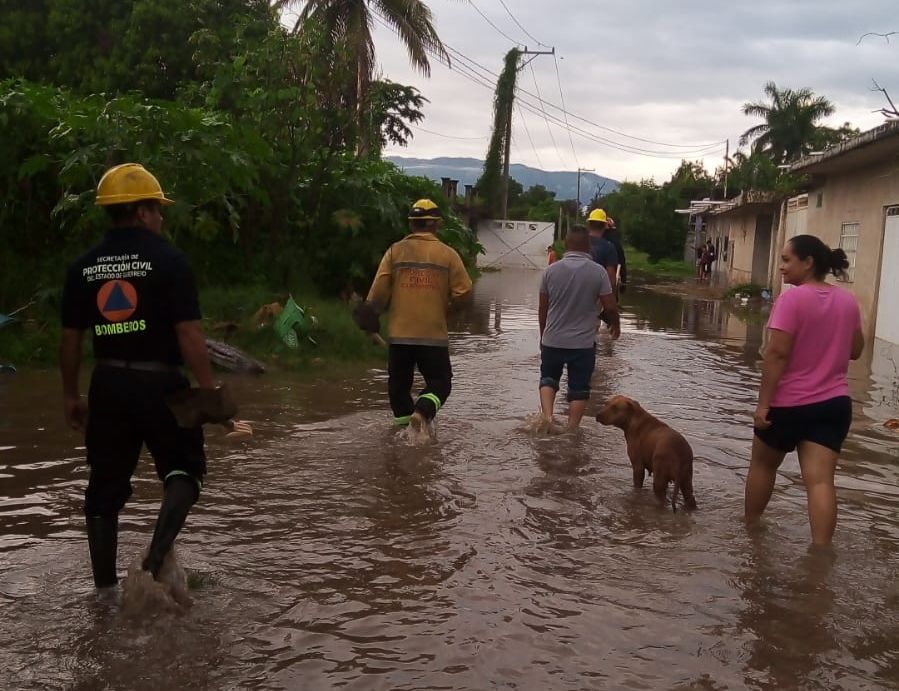 Al menos 10 casas inundadas dejó lluvia en Puntarabato Al menos 10 casas inundadas dejó lluvia en Puntarabato