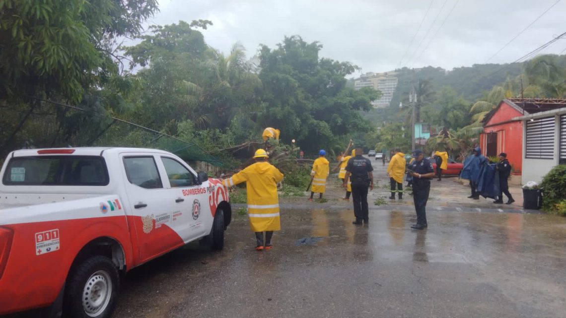 Implementa PC Guerrero acciones preventivas y realiza recorridos para evaluar y atender daños por tormenta “Kay” Implementa PC Guerrero acciones preventivas y realiza recorridos para evaluar y atender daños por tormenta “Kay”