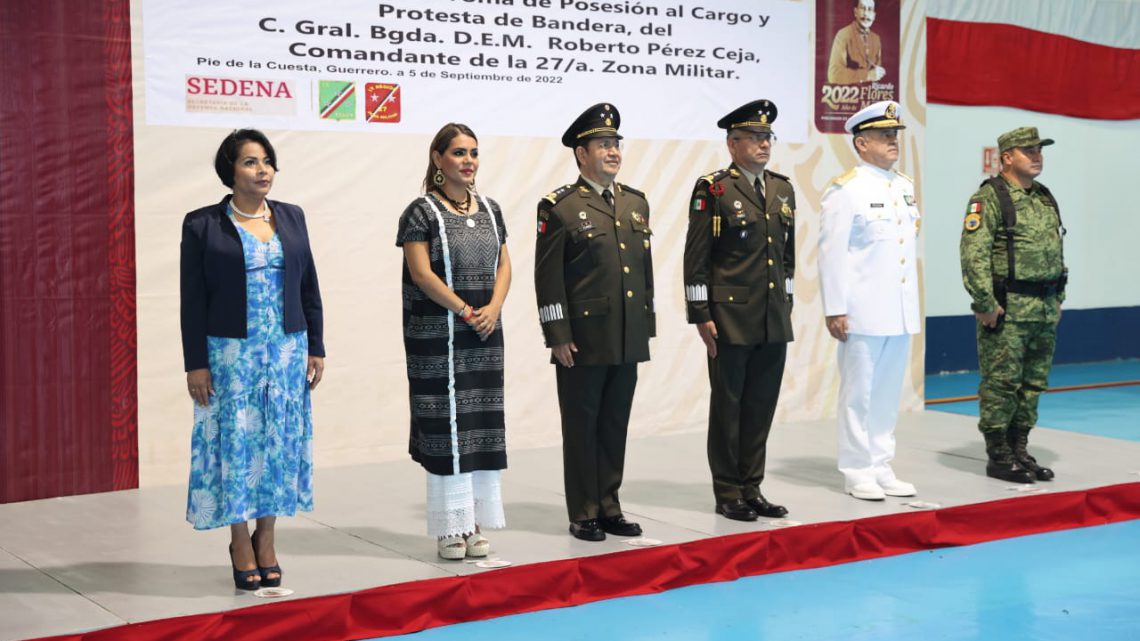 Asiste Evelyn Salgado a la Ceremonia de Posesión de Roberto Pérez Ceja como comandante de la 27 Zona Militar Asiste Evelyn Salgado a la Ceremonia de Posesión de Roberto Pérez Ceja como comandante de la 27 Zona Militar