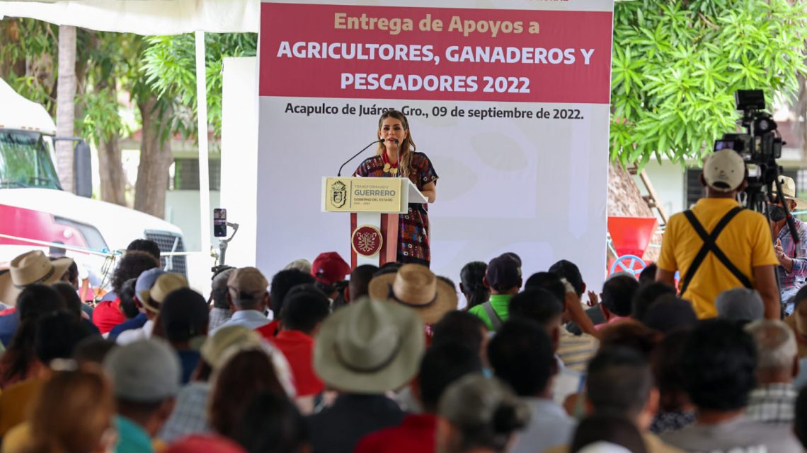 Benefician a más de 3 mil personas de comunidades de Acapulco y municipios vecinos Benefician a más de 3 mil personas de comunidades de Acapulco y municipios vecinos