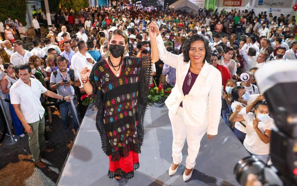 “Vamos a seguir apoyando a nuestro querido Acapulco y a nuestra presidenta”: Evelyn Salgado “Vamos a seguir apoyando a nuestro querido Acapulco y a nuestra presidenta”: Evelyn Salgado
