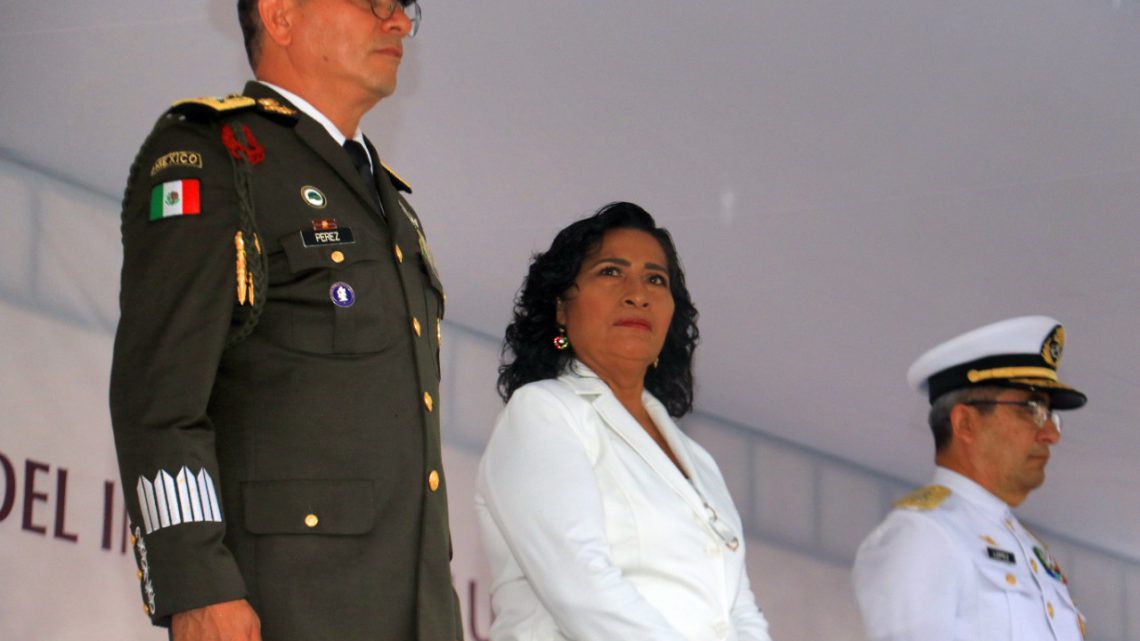 Encabeza Abelina López desfile cívico-militar por la Independencia Encabeza Abelina López desfile cívico-militar por la Independencia