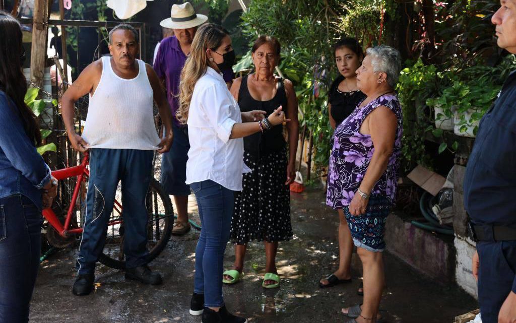 Acude Evelyn Salgado a reiterar su apoyo y respaldo a los deudos de las víctimas de San Miguel Totolapan Acude Evelyn Salgado a reiterar su apoyo y respaldo a los deudos de las víctimas de San Miguel Totolapan