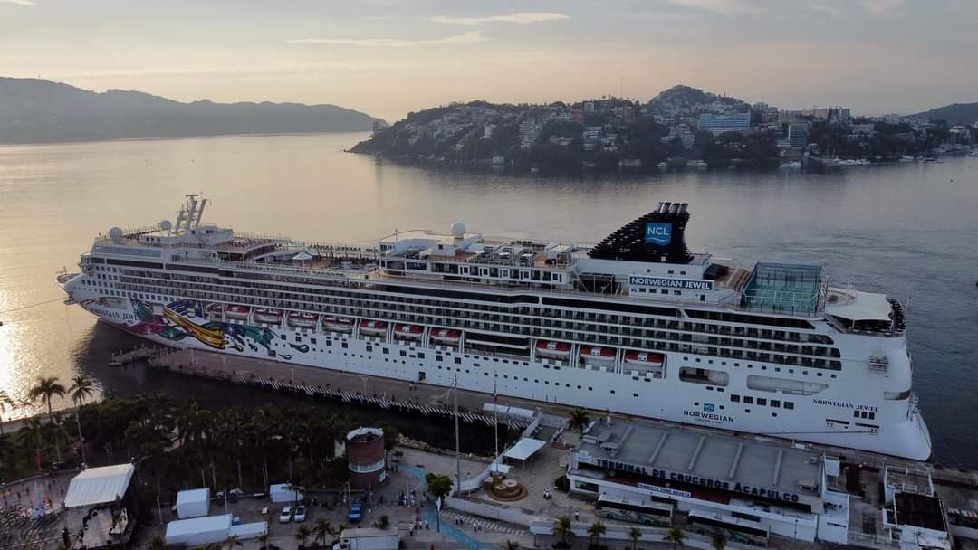 Arriba el quinto crucero de la temporada a Acapulco