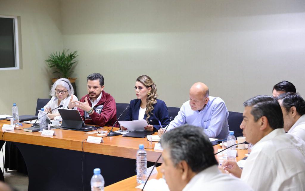 Se reúne la gobernadora con el secretario de Salud federal y los directores del IMSS e Insabi