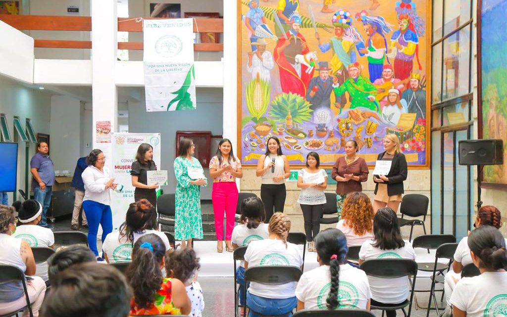 Conversatorio “Mujeres contra las adicciones”