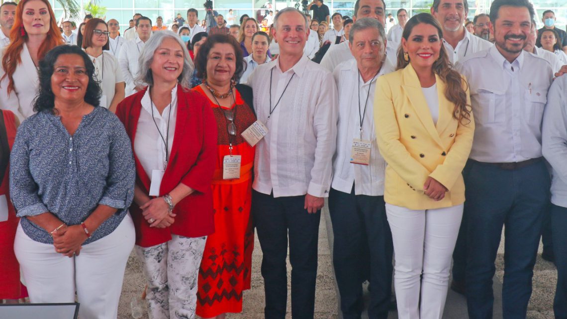 Asiste Abelina López a inauguración de la primera Reunión Nacional de Salud Pública