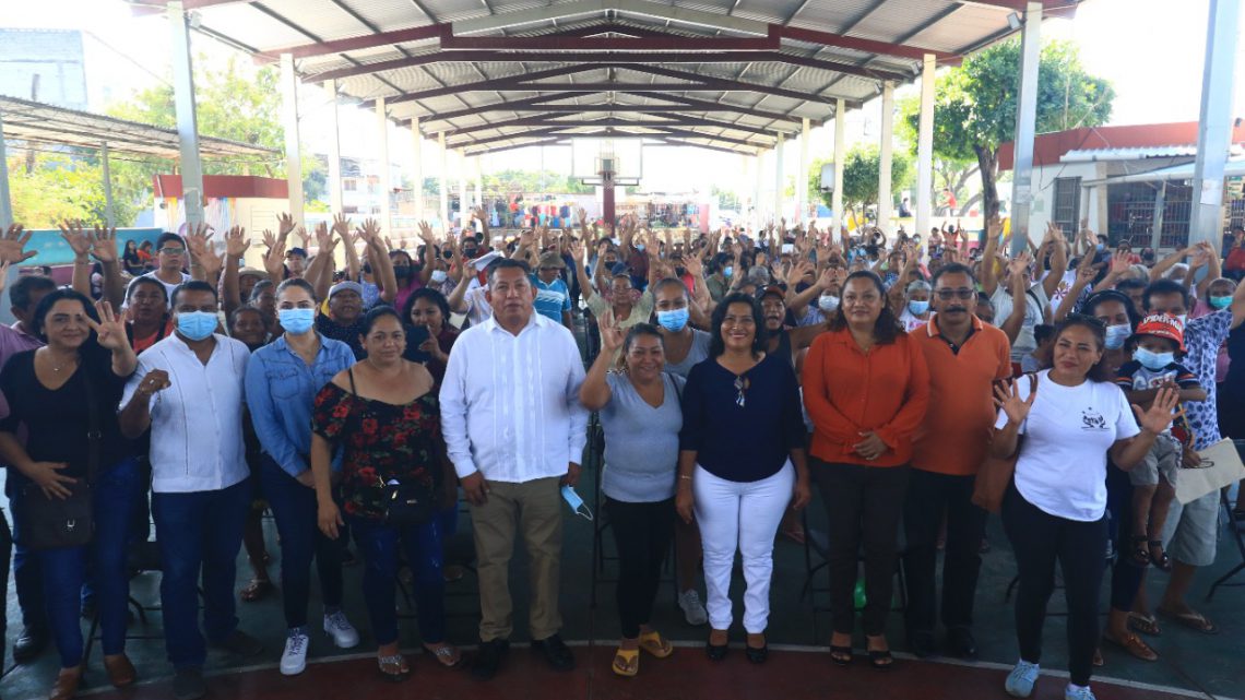 Entrega Abelina López Rodríguez, incentivos del programa Impulso a la Economía de Grupos Comunitarios de Cadenas Productivas Entrega Abelina López Rodríguez, incentivos del programa Impulso a la Economía de Grupos Comunitarios de Cadenas Productivas