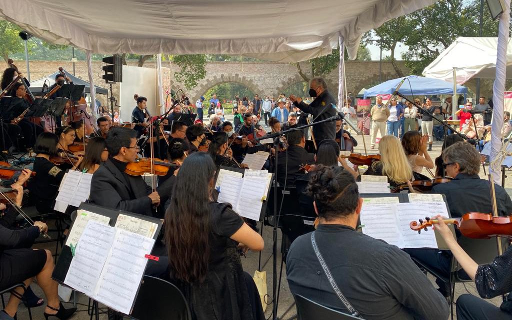 Gran concierto ofrece la Orquesta Filarmónica de Acapulco en el Complejo Cultural Los Pinos