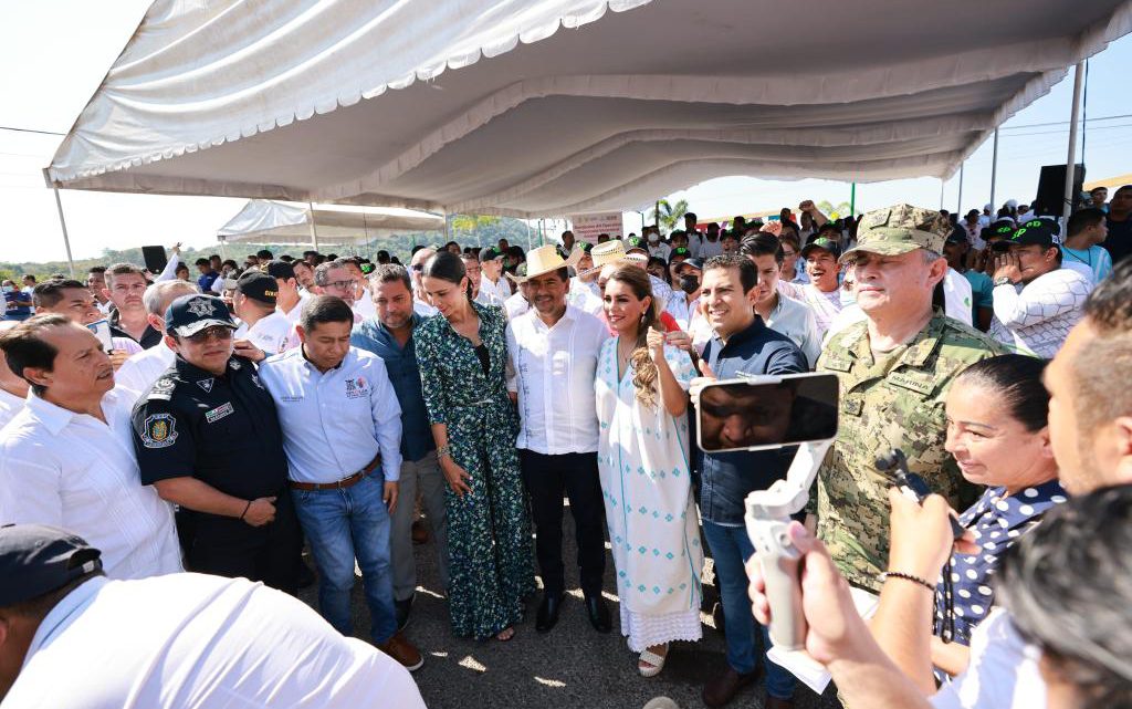 Encabeza Evelyn Salgado Pineda, el arranque del Operativo Temporada Vacacional Invierno 2022 en Zihuatanejo