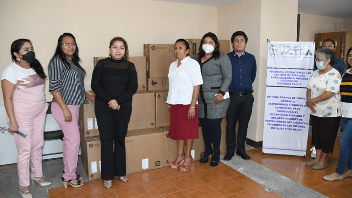 Entrega equipo de cómputo y material lúdico, para fortalecer las CAIVS en Guerrero