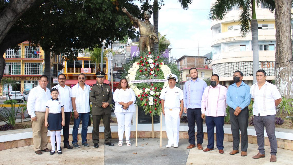 Conmemora Gobierno Municipal el 99 aniversario luctuoso de Juan R. Escudero. Conmemora Gobierno Municipal el 99 aniversario luctuoso de Juan R. Escudero.