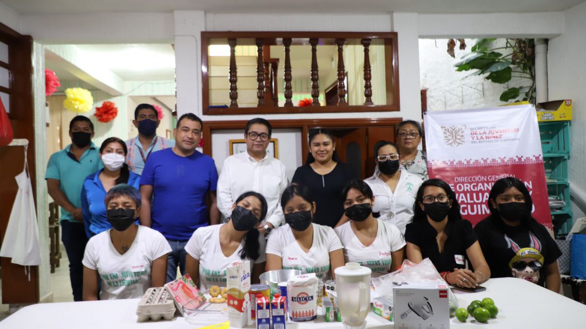 Sejuve organiza taller de repostería con mujeres jóvenes Sejuve organiza taller de repostería con mujeres jóvenes