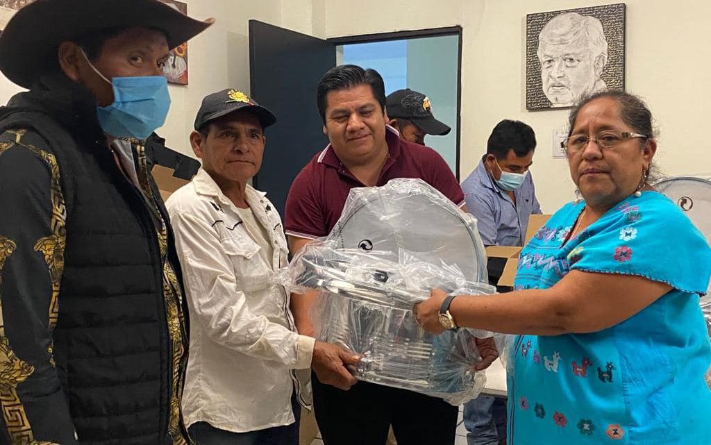 La SEDEPIA entregó instrumentos a bandas de música de 17 municipios