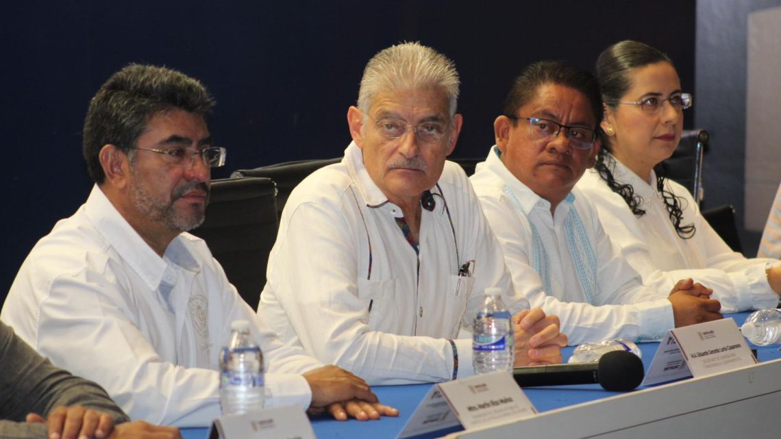 Transparencia en los recursos para acabar de fondo con la corrupción en Guerrero: Loría Transparencia en los recursos para acabar de fondo con la corrupción en Guerrero: Loría