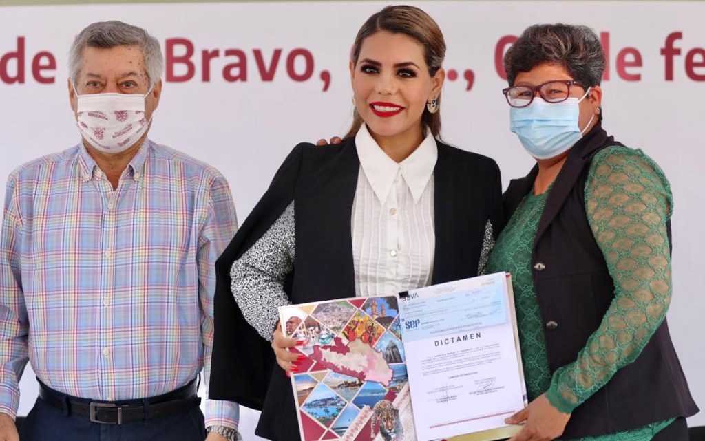 La Educación es la mejor inversión para la pacificación, el bienestar y desarrollo de Guerrero: Evelyn Salgado La Educación es la mejor inversión para la pacificación, el bienestar y desarrollo de Guerrero: Evelyn Salgado