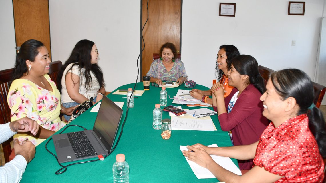 La titular de Semujer se reunió con delegadas regionales para reforzar las acciones de igualdad de género La titular de Semujer se reunió con delegadas regionales para reforzar las acciones de igualdad de género