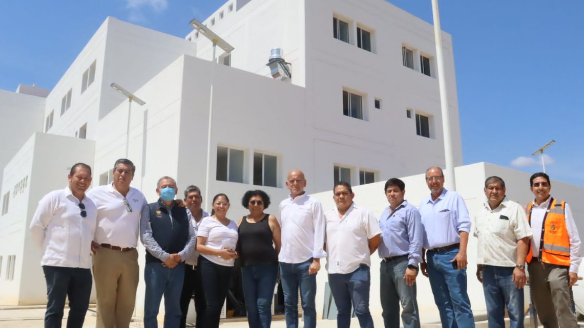INSABI y SSG recorren la construcción del Nuevo Hospital de Ayutla de los Libres