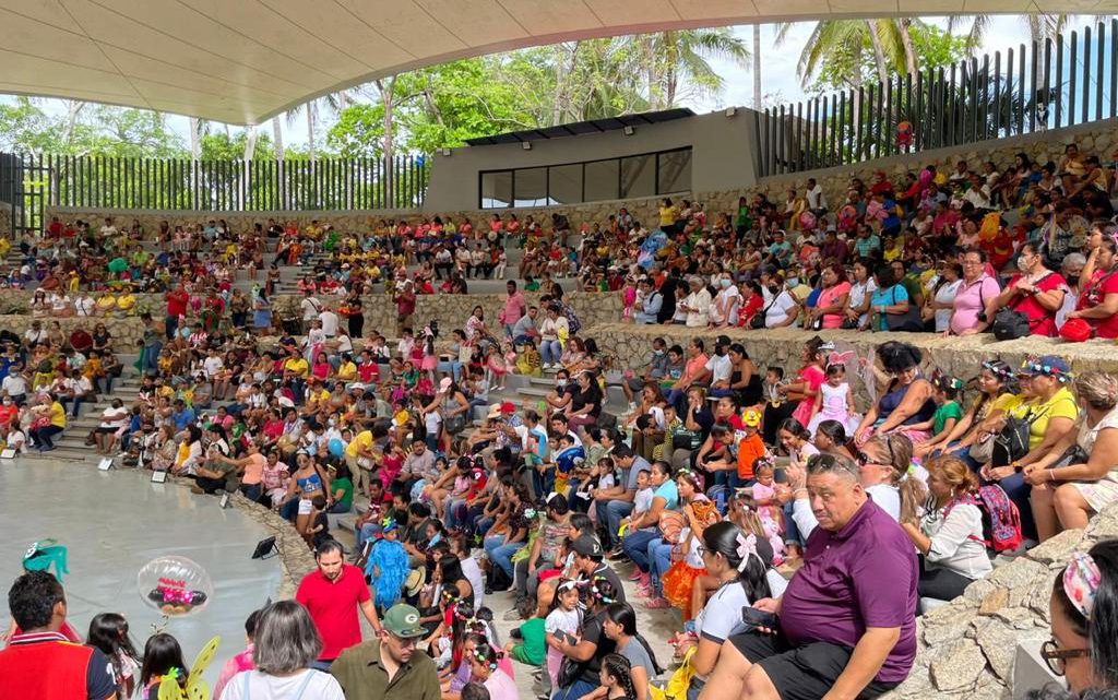 El Parque Papagayo organiza desfile de primavera y un espectáculo para niñas y niños